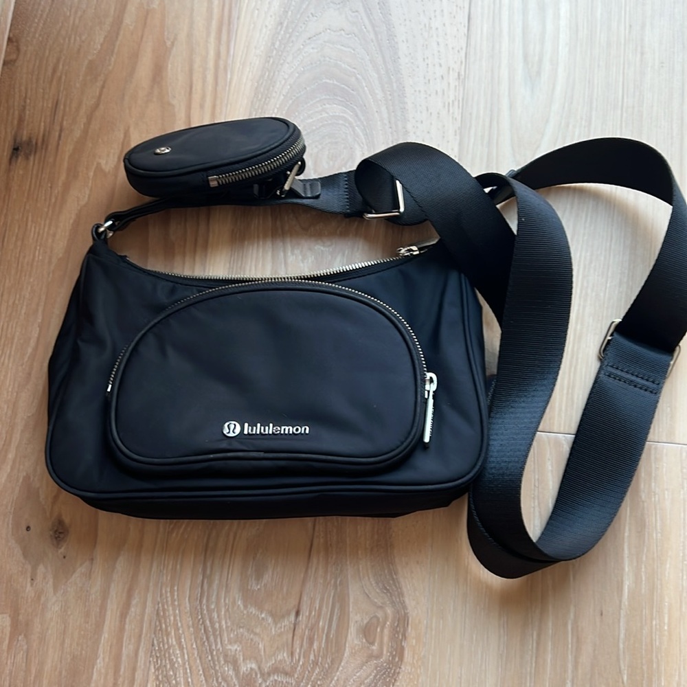 Lululemon crossbody